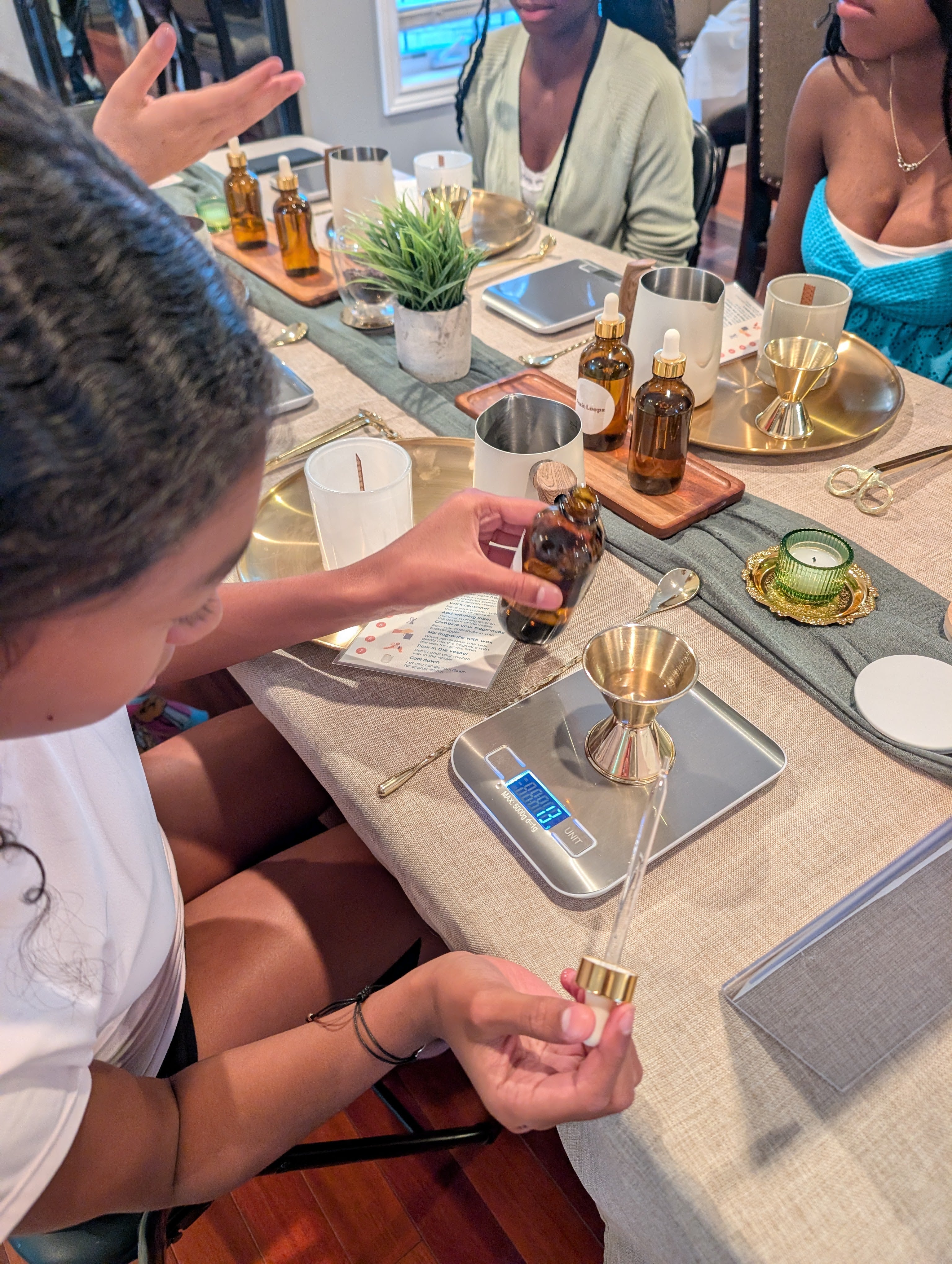 Experience_luxury_candle_making_workshops_in_Toronto_and_the_GTA._Perfect_for_bridal_showers_birthdays_and_private_events.